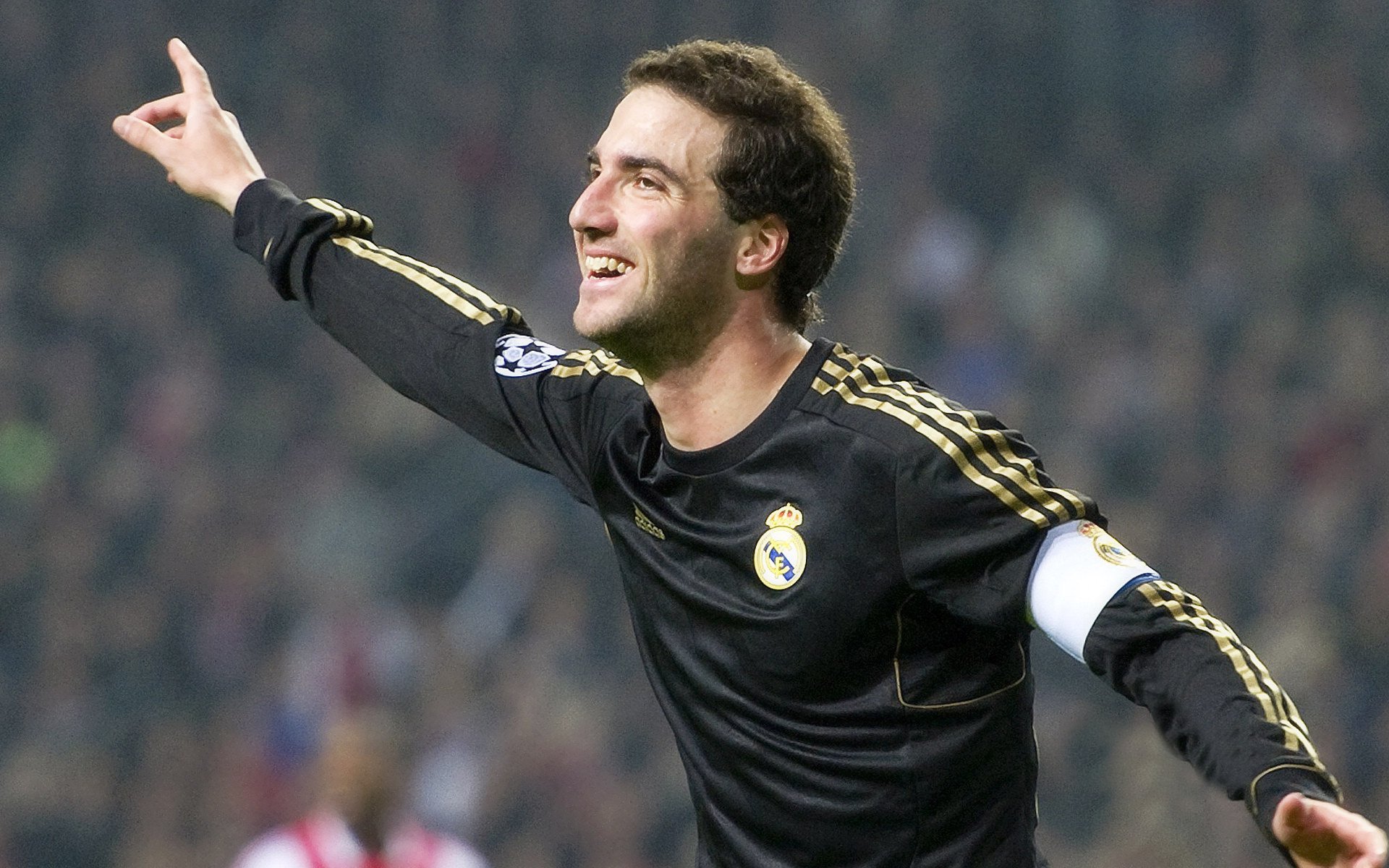 德甲火星碰撞:拜仁慕尼黑与多特蒙德激烈交锋,德国超级杯拜仁慕尼黑vs多特蒙德